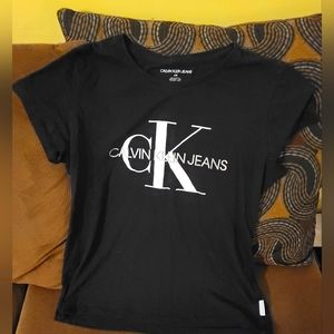 EUC. Calvin Klein black t shirt. Size Large.